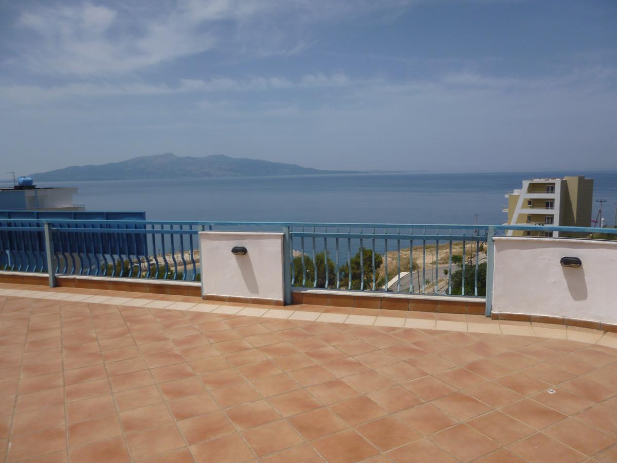 Hotel Dea Sarandë Exteriör bild