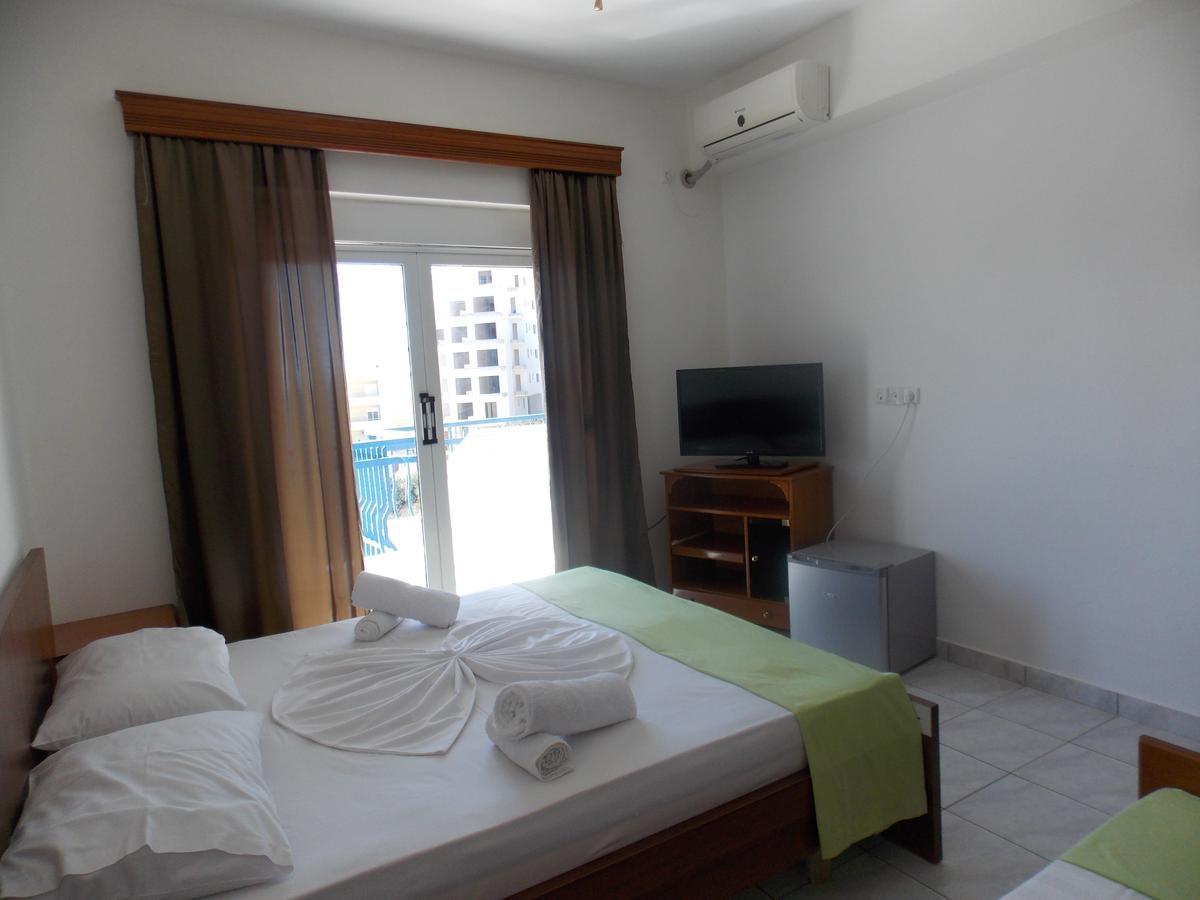 Hotel Dea Sarandë Exteriör bild