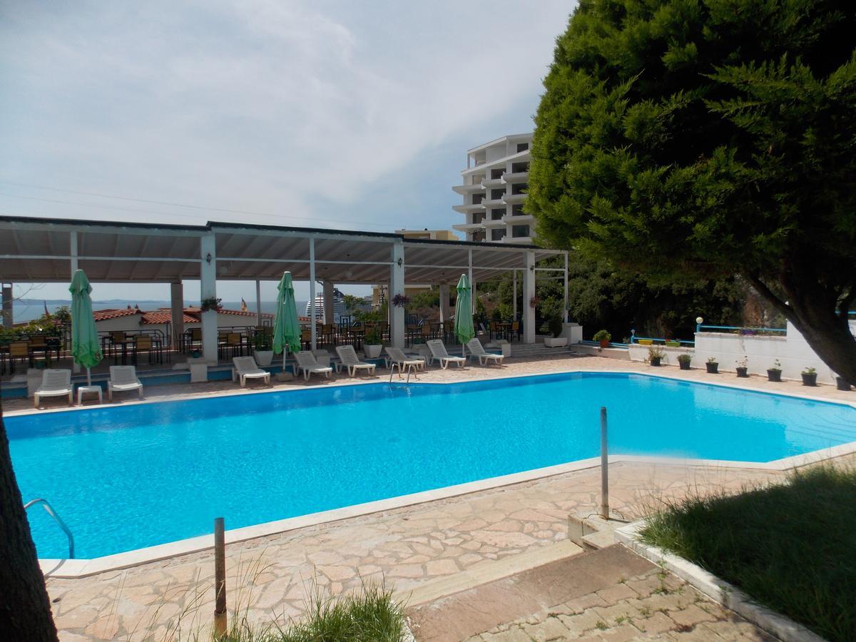 Hotel Dea Sarandë Exteriör bild