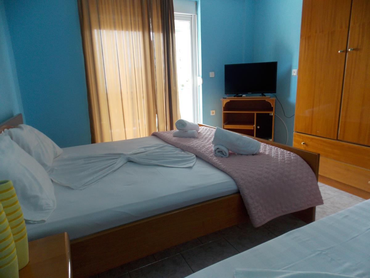 Hotel Dea Sarandë Exteriör bild