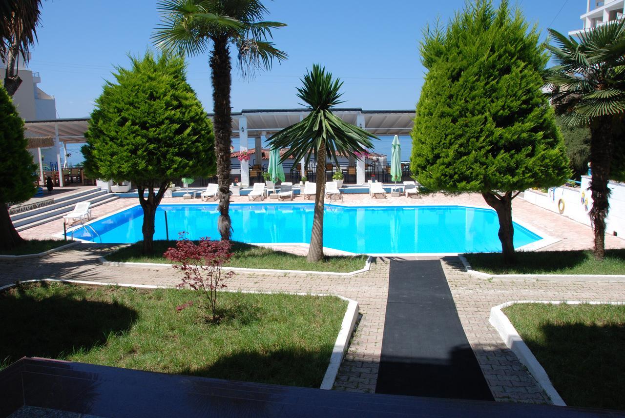 Hotel Dea Sarandë Exteriör bild