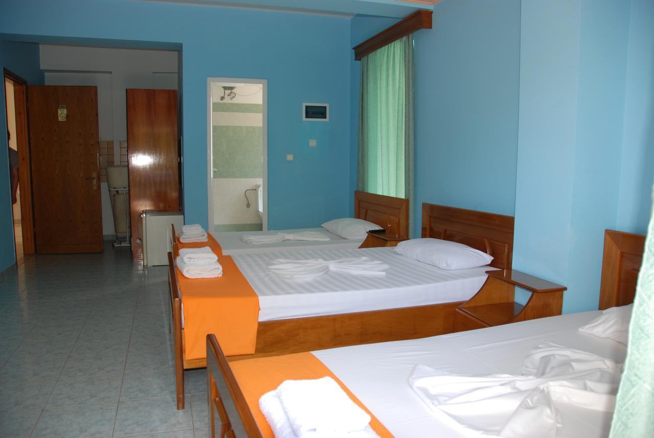 Hotel Dea Sarandë Exteriör bild